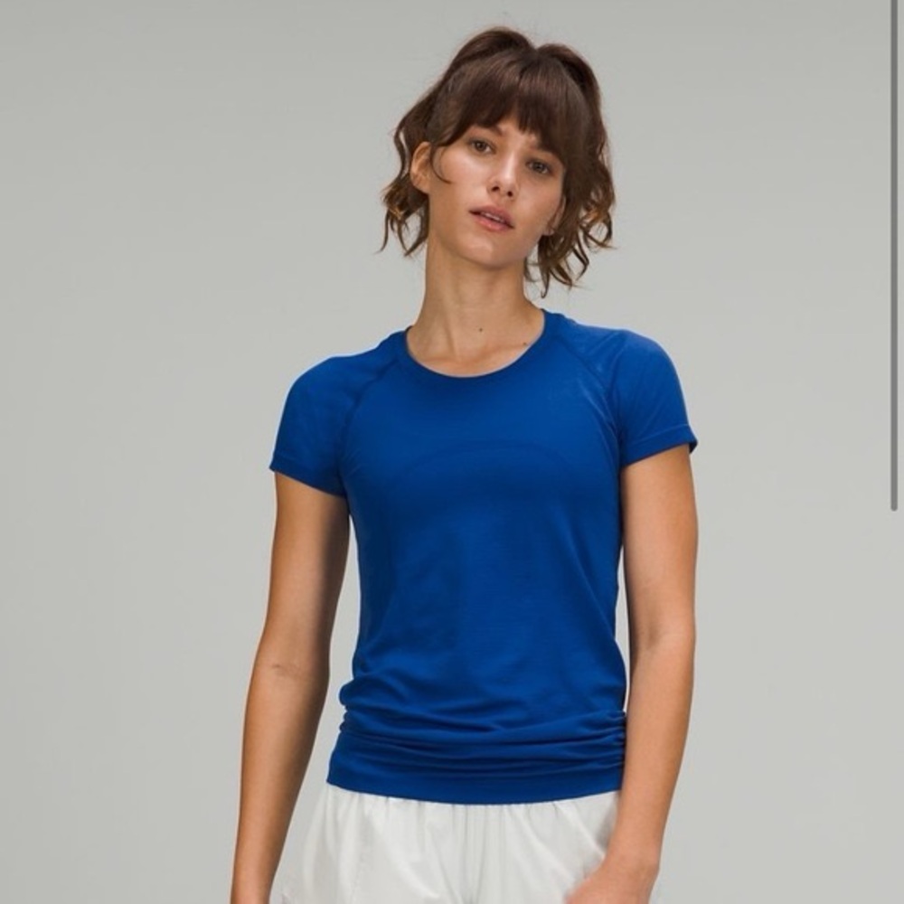 **Lululemon** Blue Fitted Swiftly Tech Short Sleeve Tee 💙